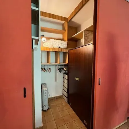 Apartment Skyview Peaceful Retreat Near Luxemburg Airport *